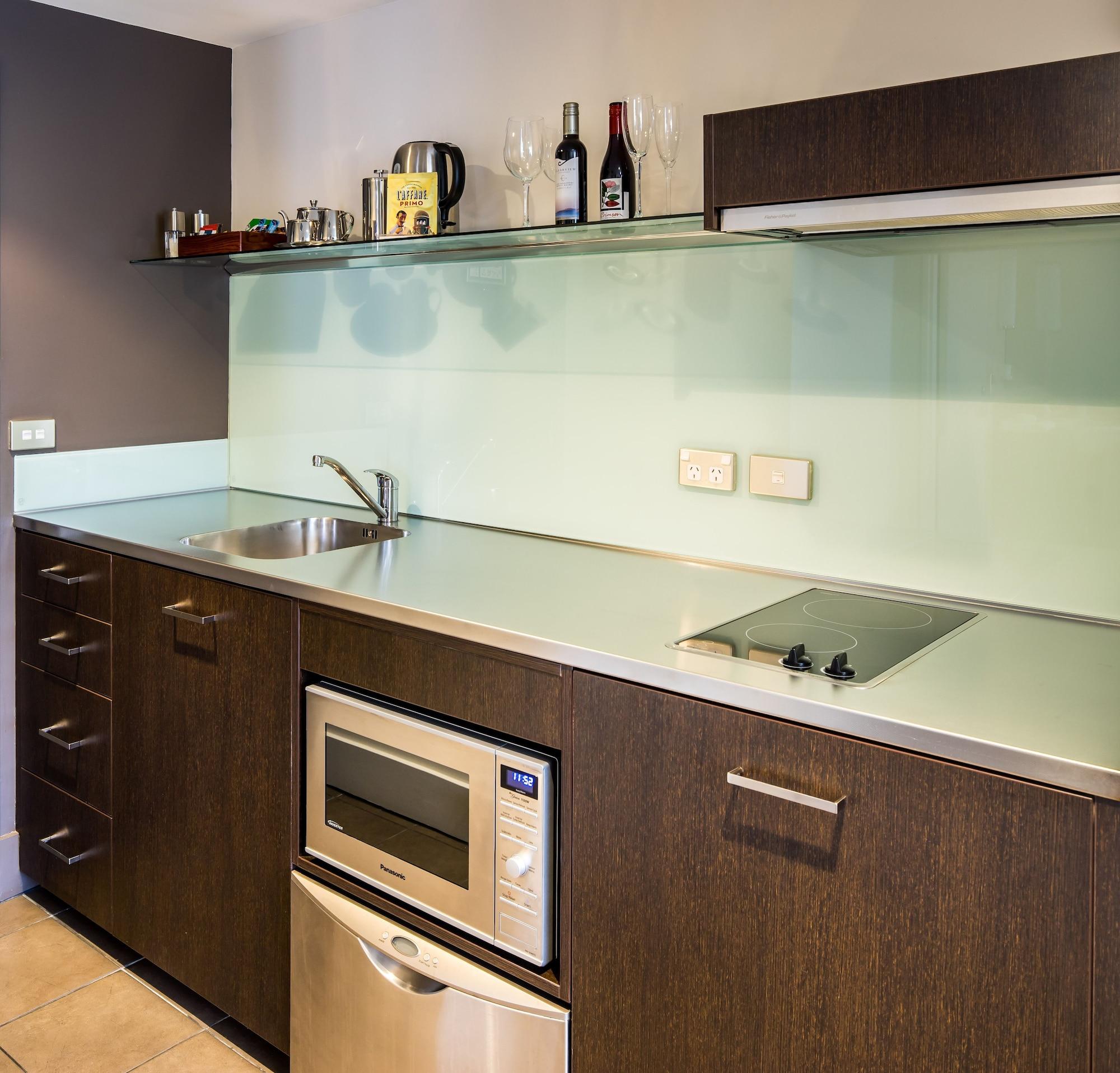 Bolton Hotel Wellington Zewnętrze zdjęcie A modern kitchen