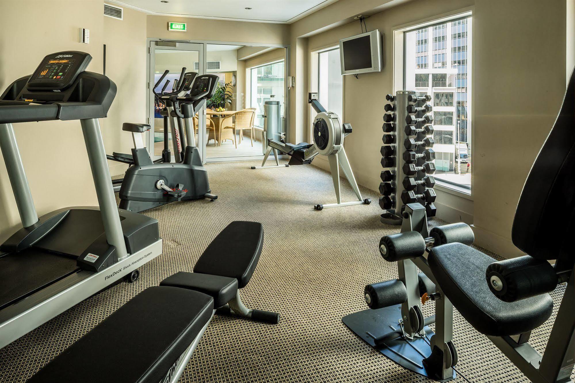 Bolton Hotel Wellington Zewnętrze zdjęcie A gym at a hotel